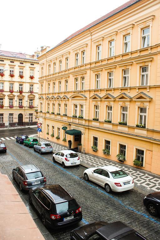 Ruterra Apartment Cimburkova Praga Exterior foto